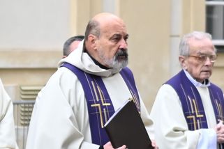 Filozofická fakulta mobilizuje, Cambridge pořádá konferenci o Halíkovi - Novinky